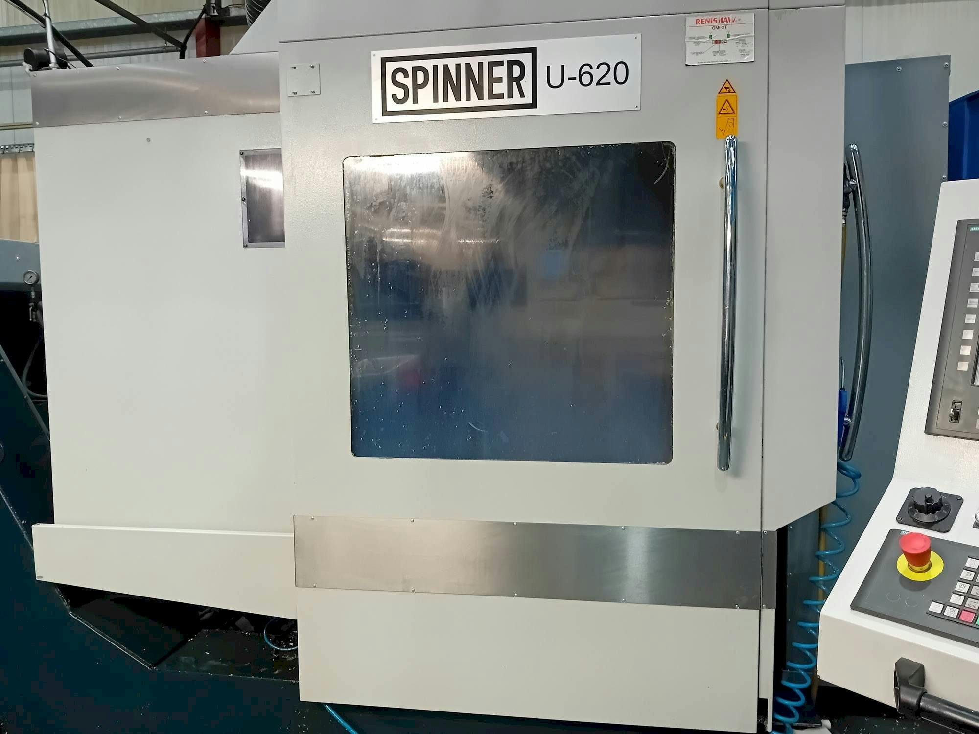 Vista frontal de la máquina SPINNER U5-620