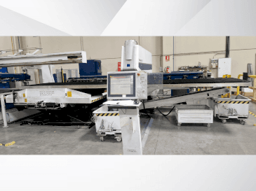 Vista frontal de la máquina TRUMPF Trupunch 3000