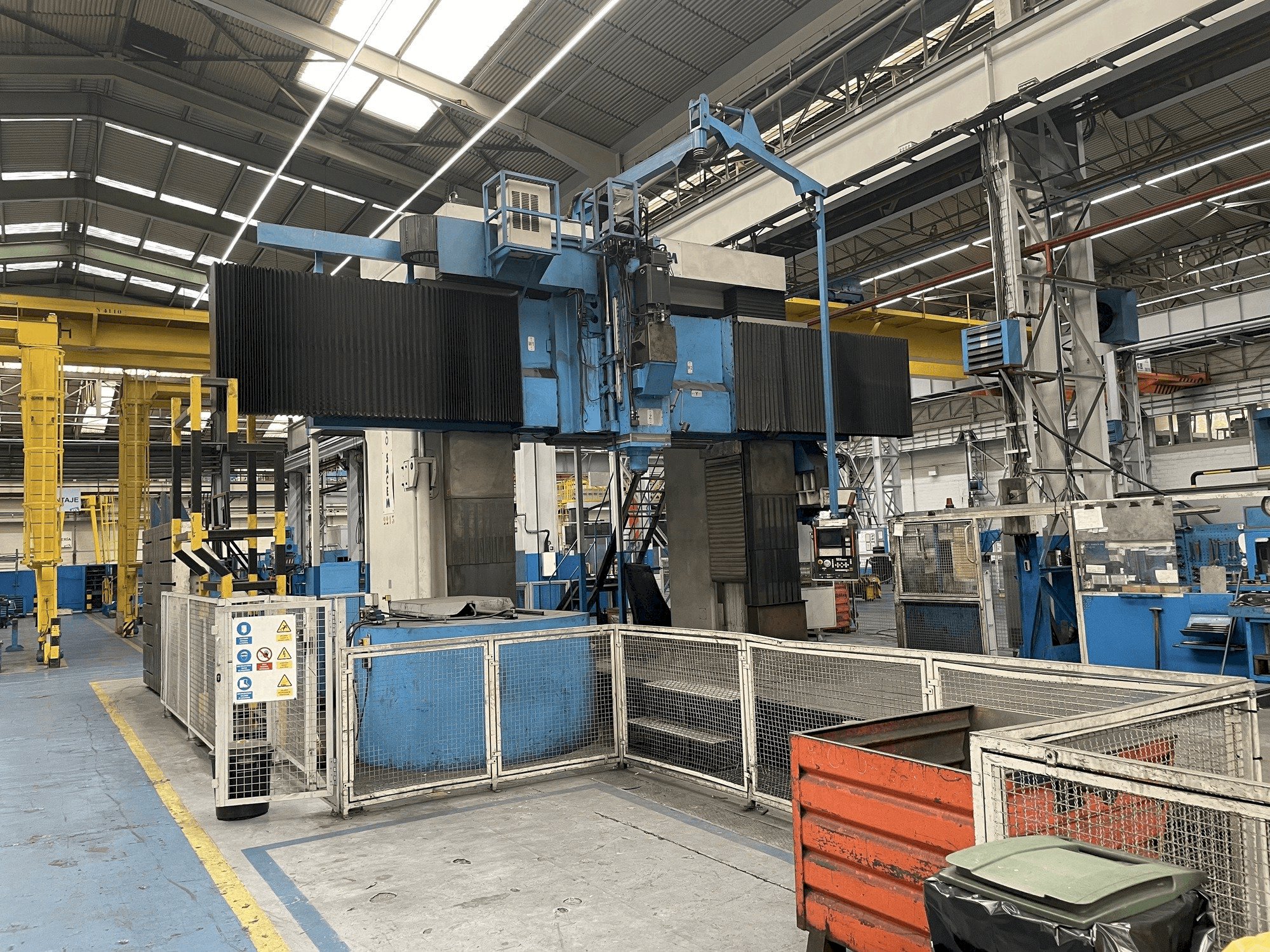 Vista frontal de la máquina AMCO-SACEM ACEM FPF1-3300